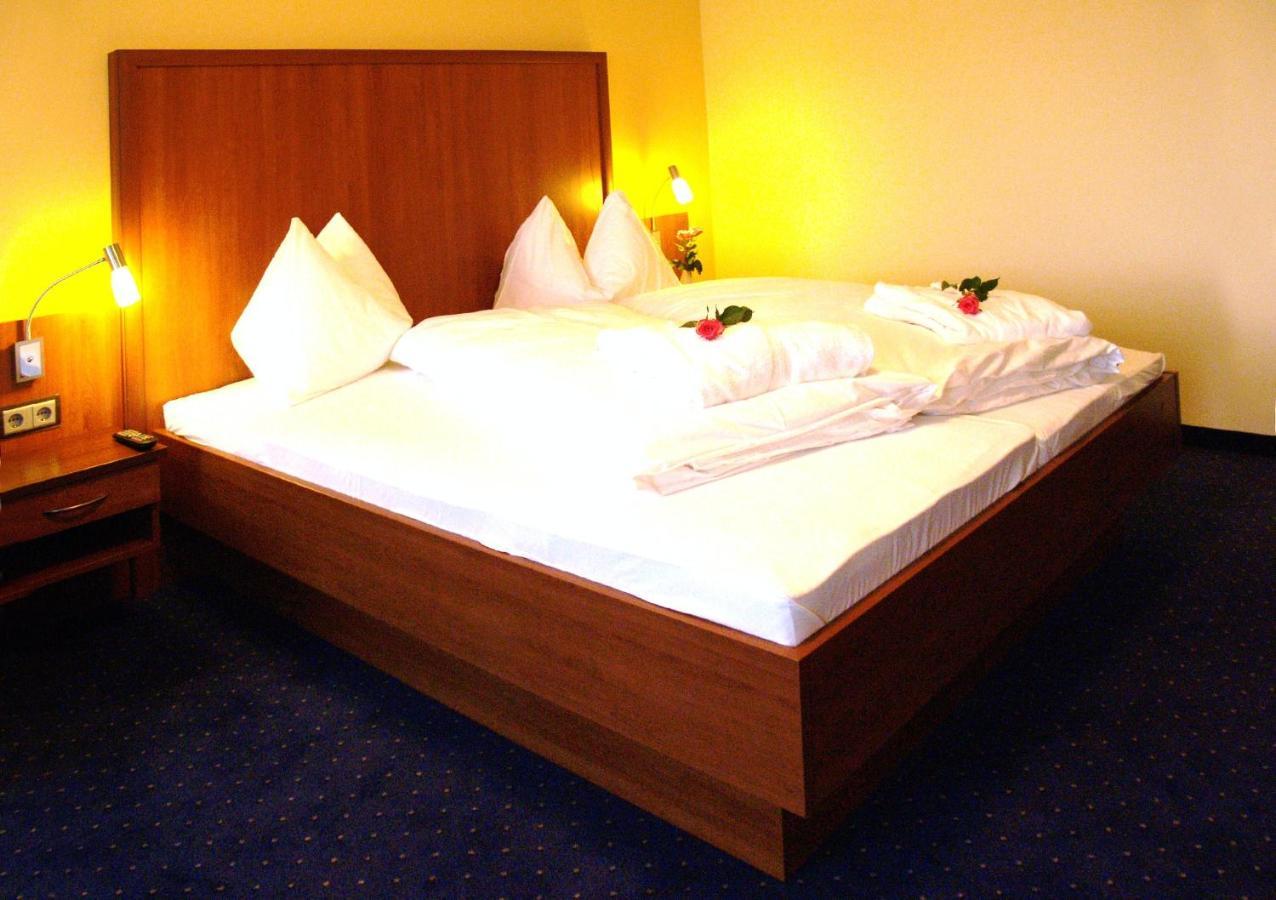 Seehotel Garni Poellmann Zell am Moos Esterno foto