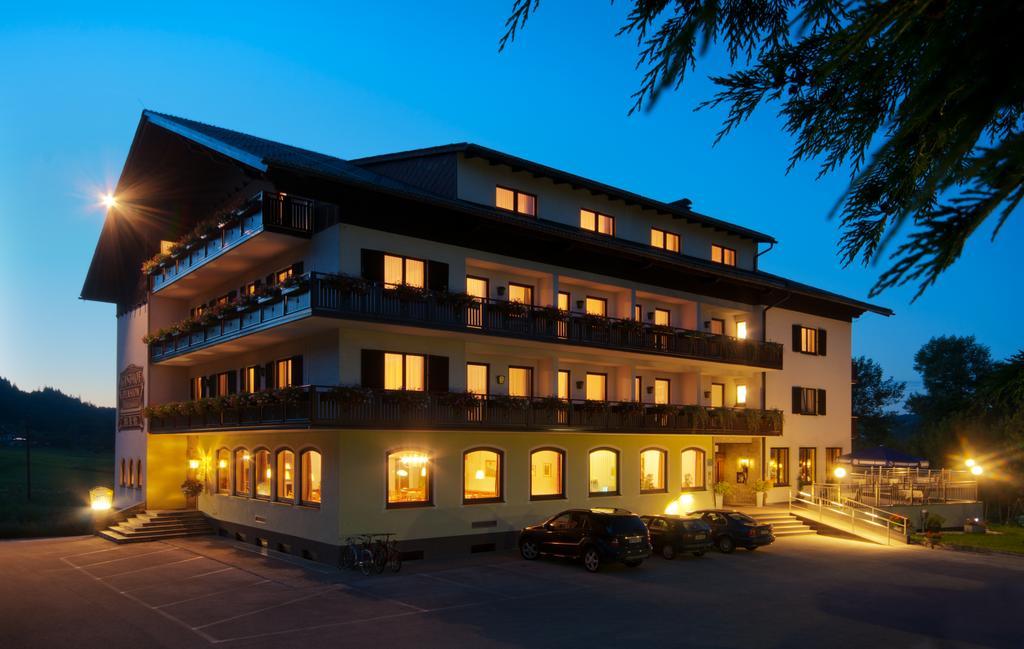 Seehotel Garni Poellmann Zell am Moos Esterno foto
